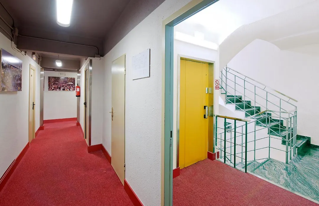 Hostal Barcelona-1